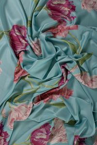 Tecido Crepe Amanda Doncella Maxi Floral Azul Celeste