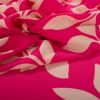 Tecido Crepe Duna Print Folhagem Rosa Choque Flúor - Estampados