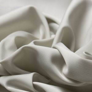 Tecido Crepe Vogue Silk Marfim